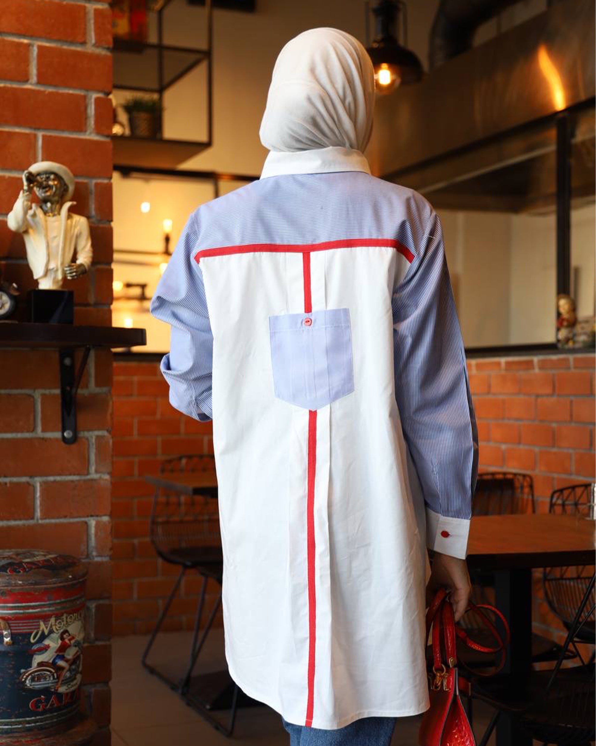 Shirt Model 1037 - Poplin - White & Blue