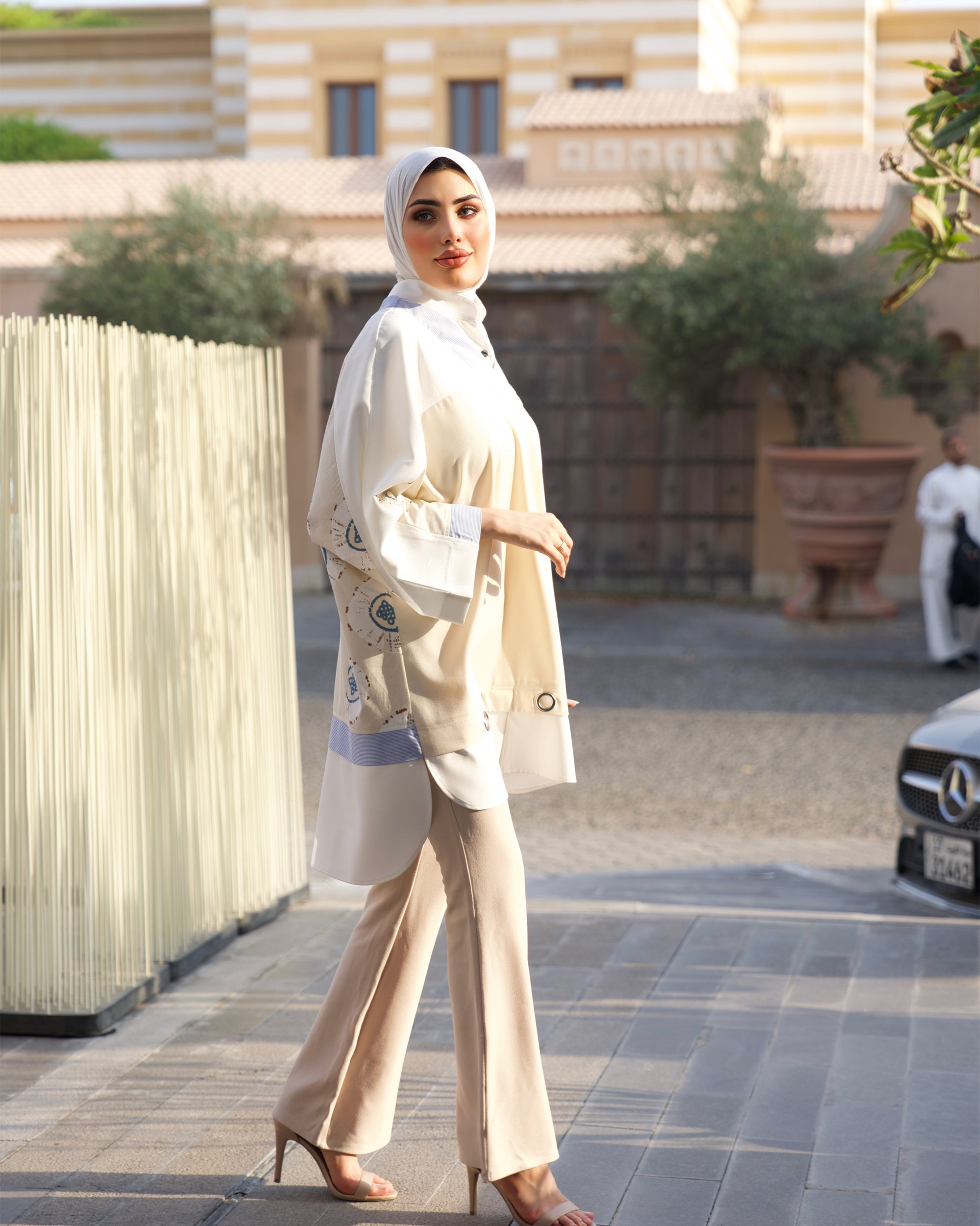 Shirt Model 1052 - Poplin & Cotton - Beige