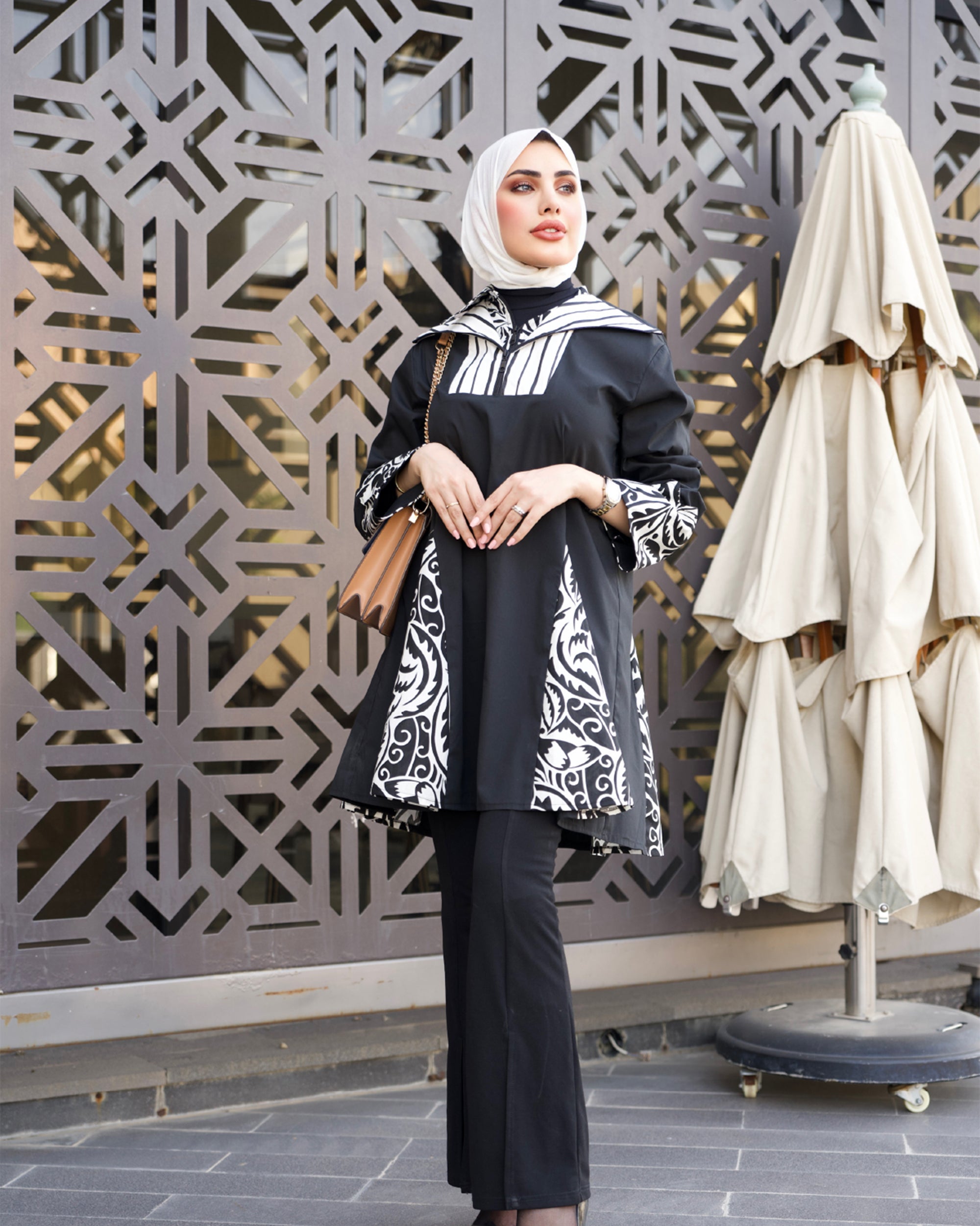 Shirt Model 1053 - Poplin - Black & White