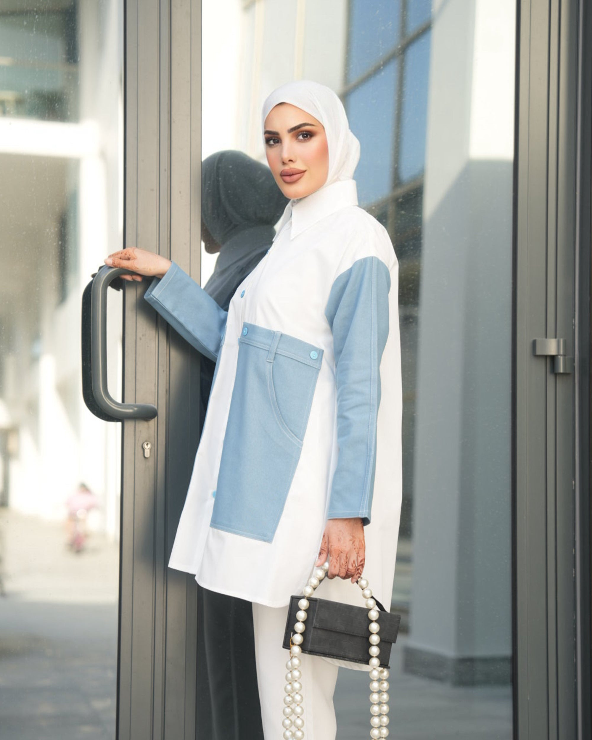 Shirt Model 1072 - Poplin & Jeans - White & Blue