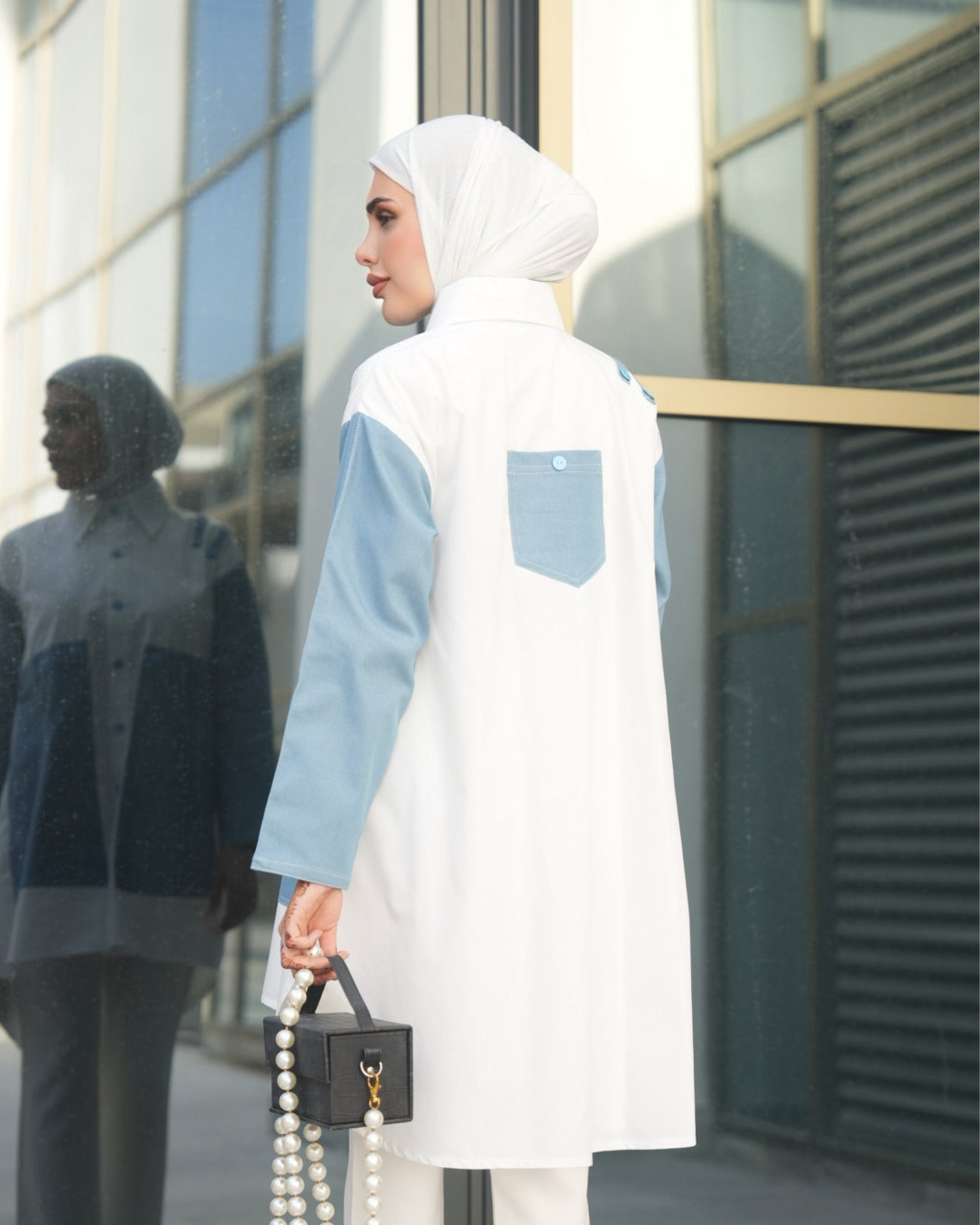 Shirt Model 1072 - Poplin & Jeans - White & Blue