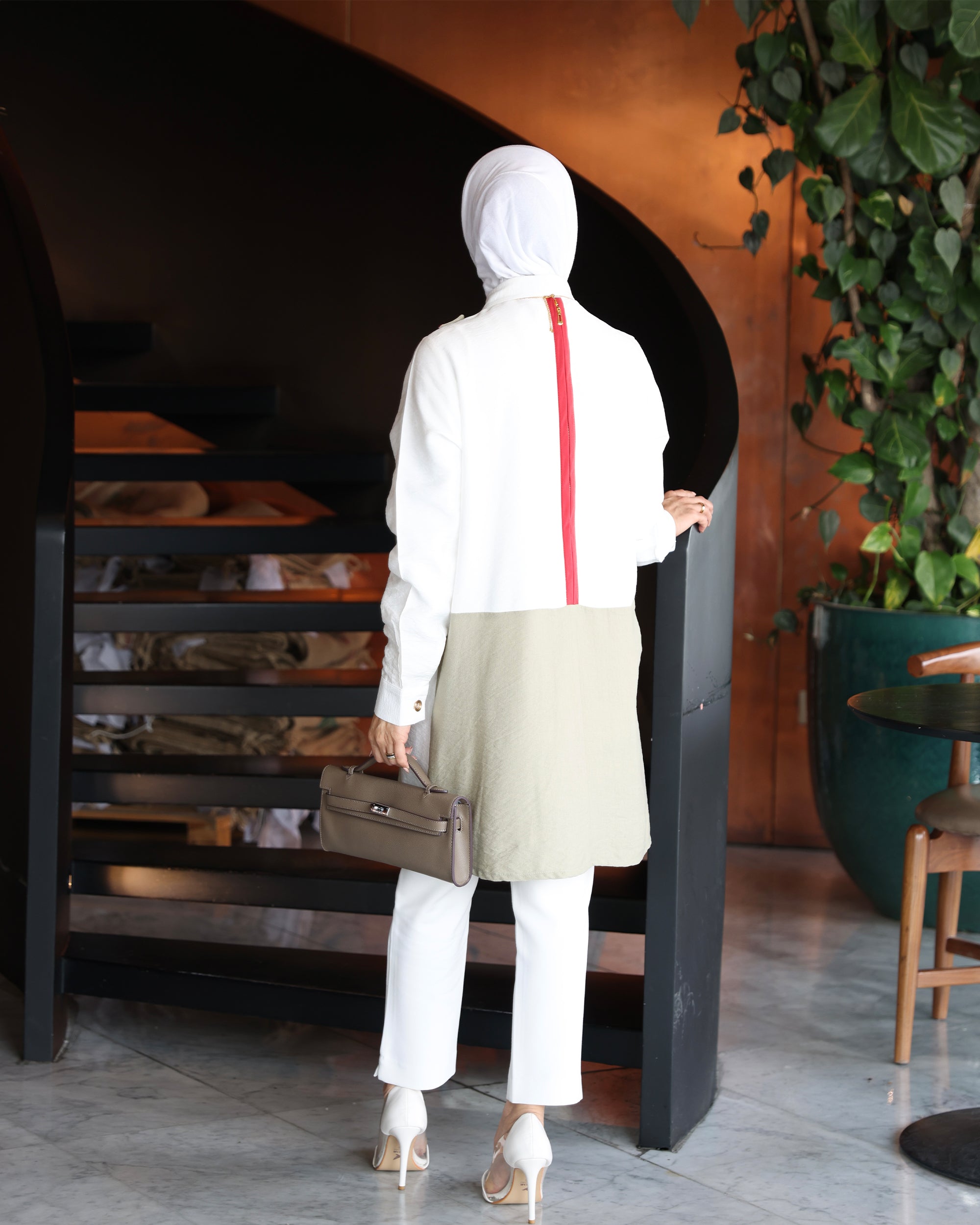 Shirt Model 1084 - Linen - Beige & White