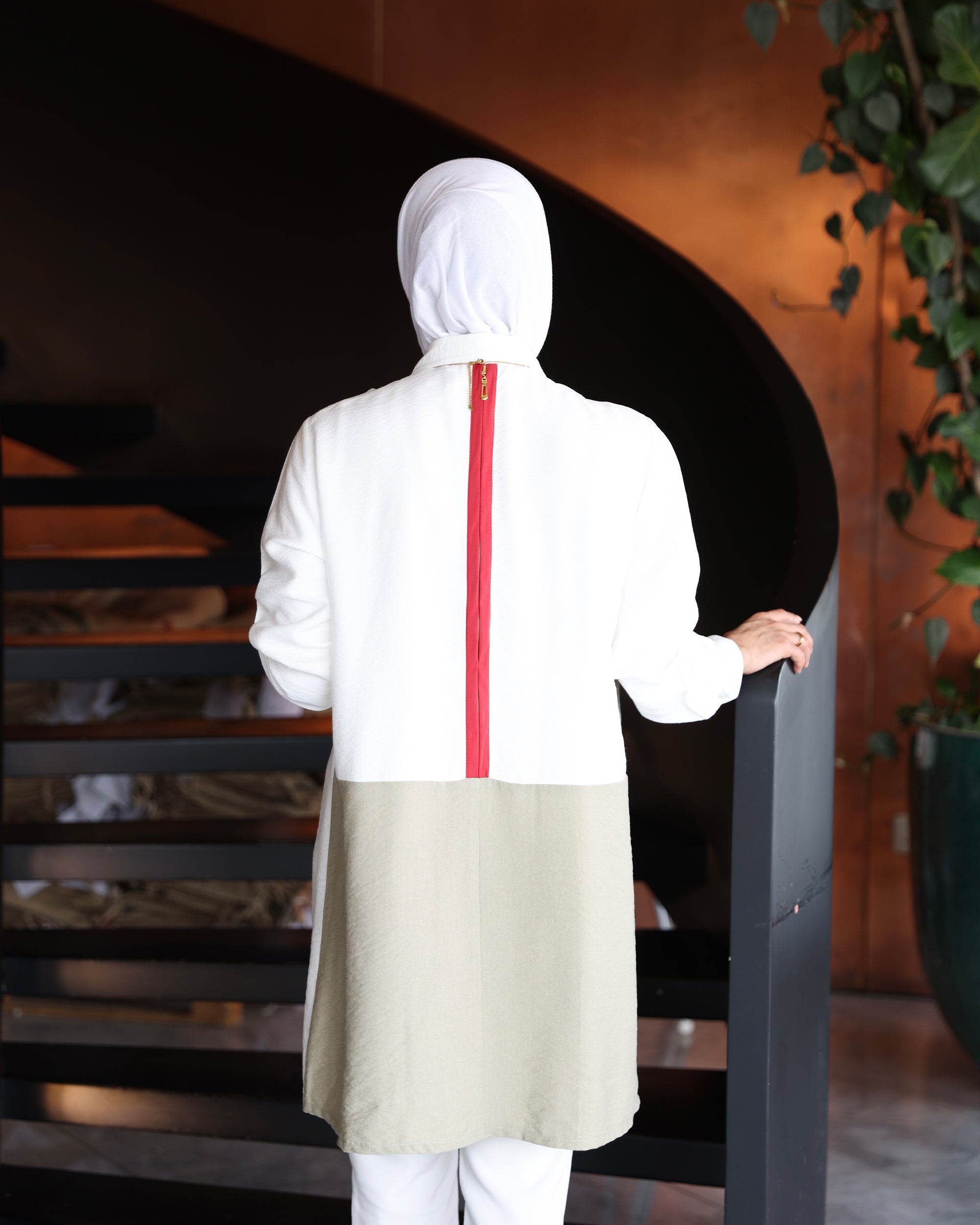 Shirt Model 1084 - Linen - Beige & White