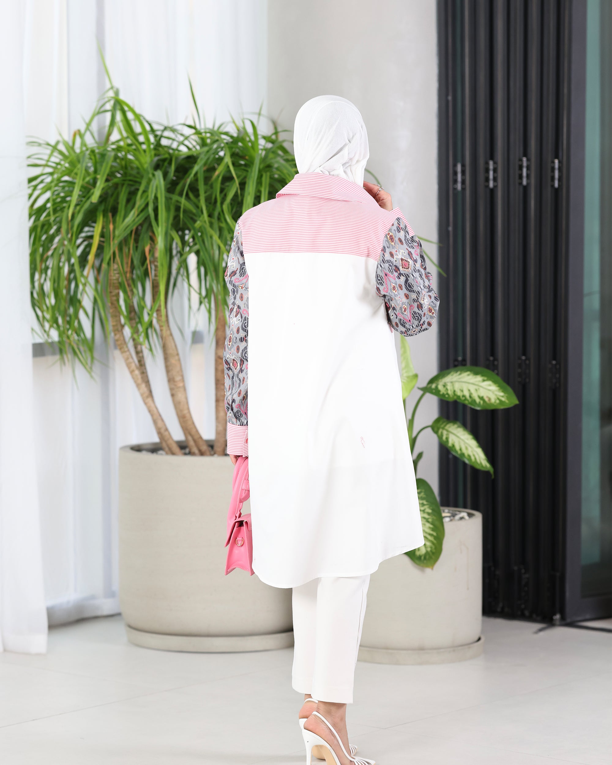 Shirt Model 1093 - Poplin - White & Pink