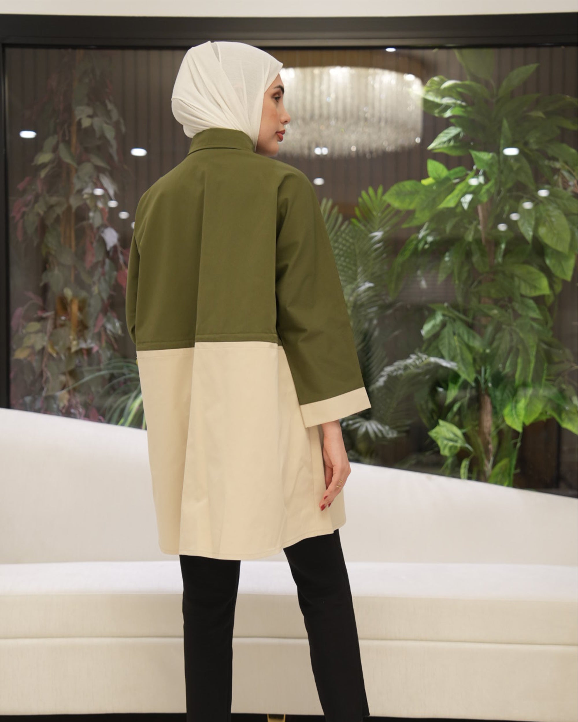 Shirt Model 1110 - Parachute - Olive & Cream Beige