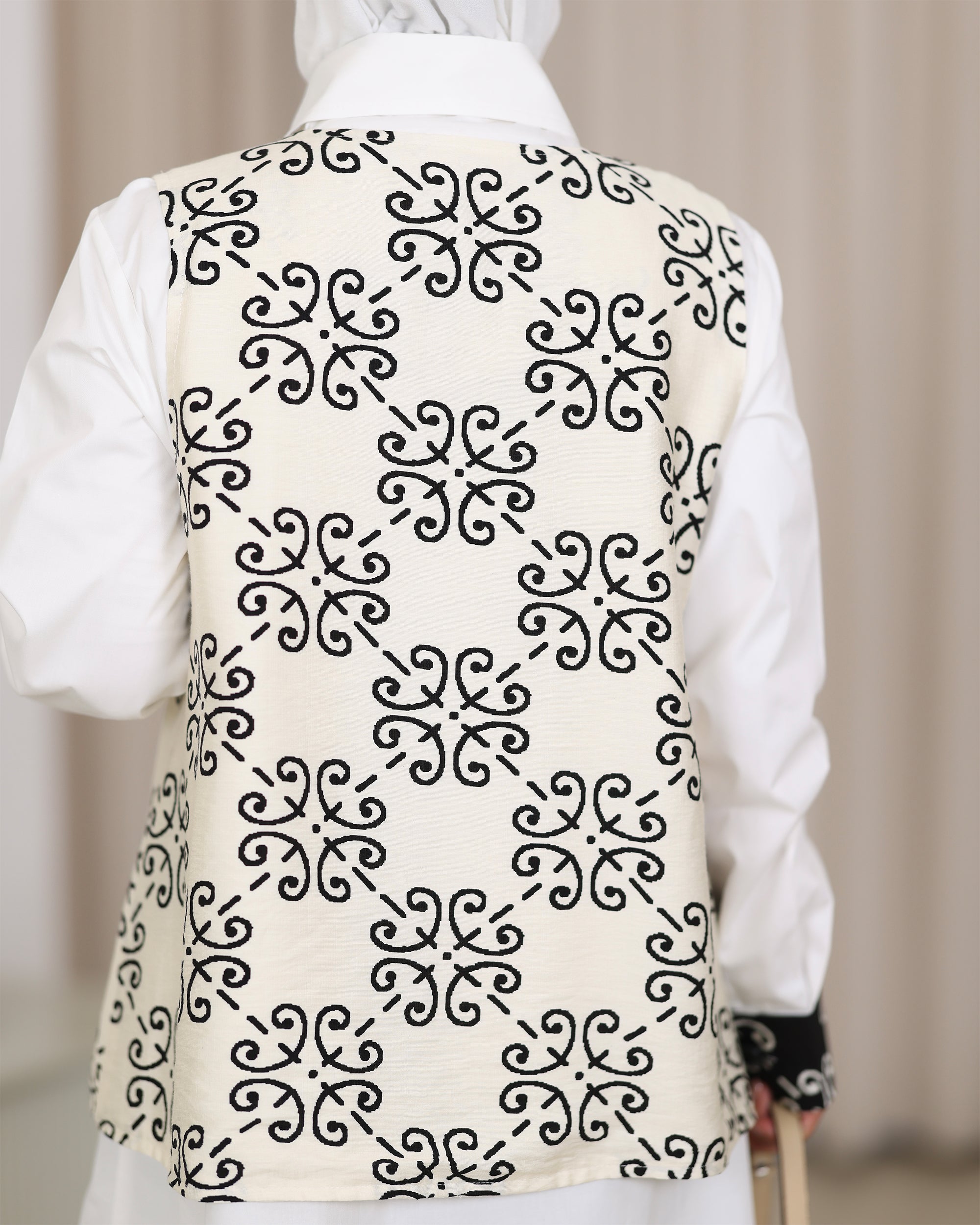 قميص و فيست موديل 1117 - بوبين - أسود وأبيض