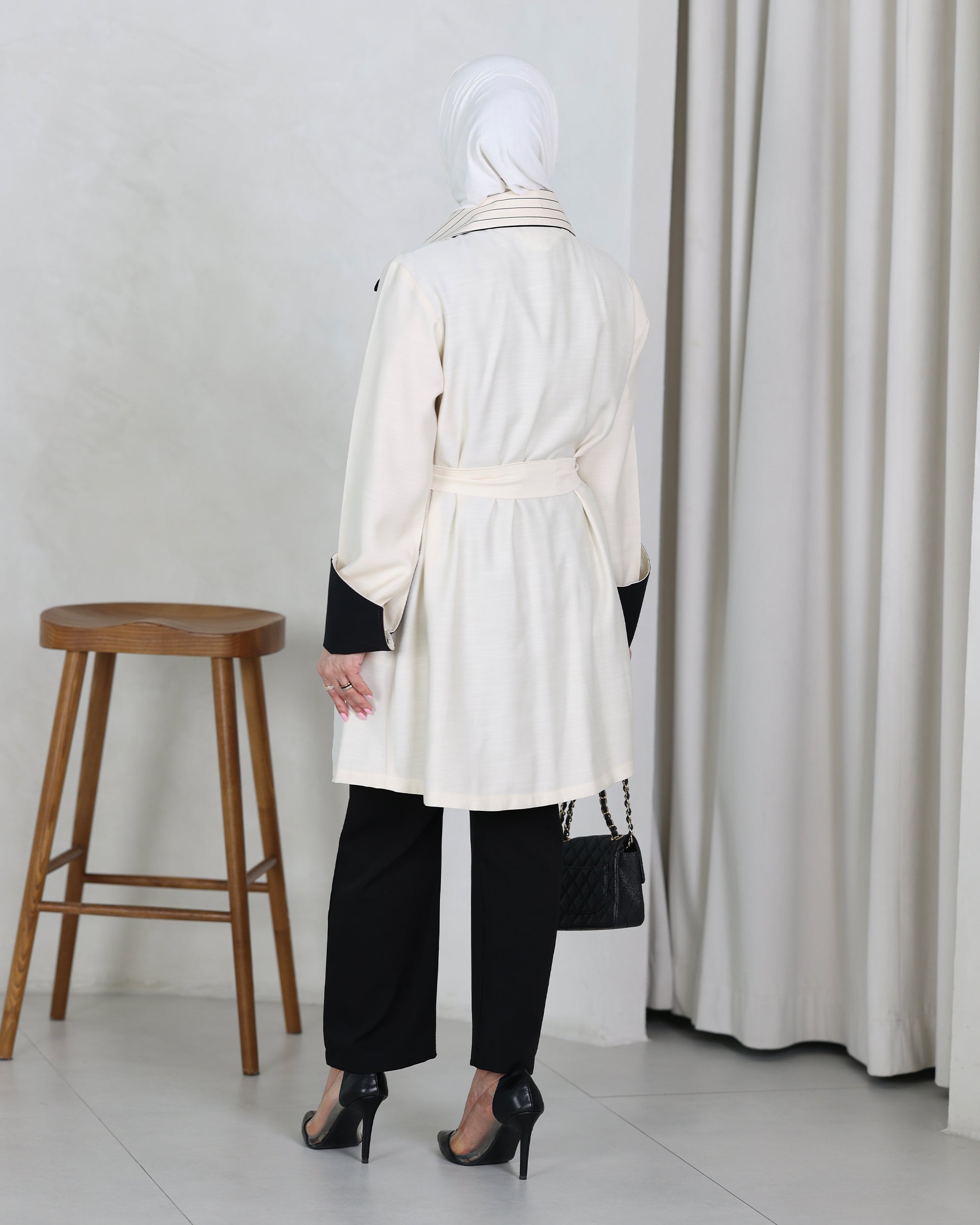 Shirt Model 1136 - Linen - Ivory & Black